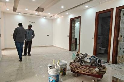 Luxury 3 bhk semi furnished available for rent in sector 46