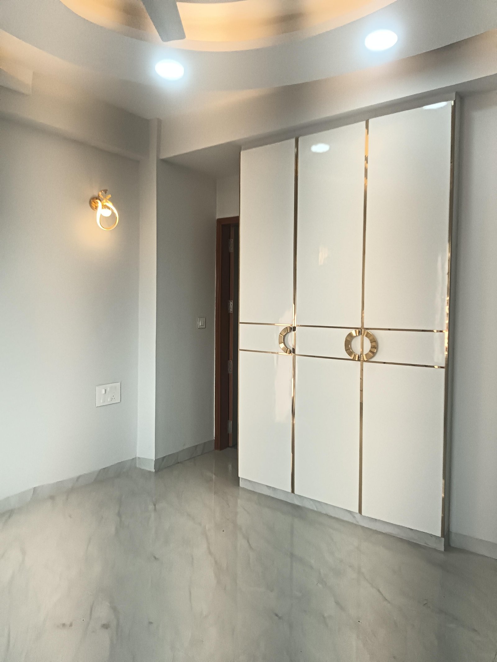 Luxury 2 bhk flat in sector 57