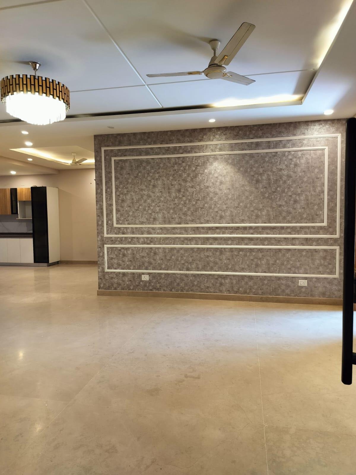 Brand new 4 bhk flat in sector 45