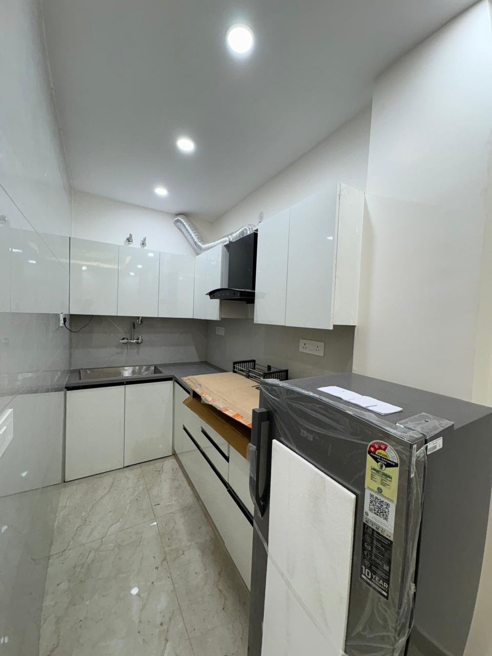 2 bhk fully furnished flat