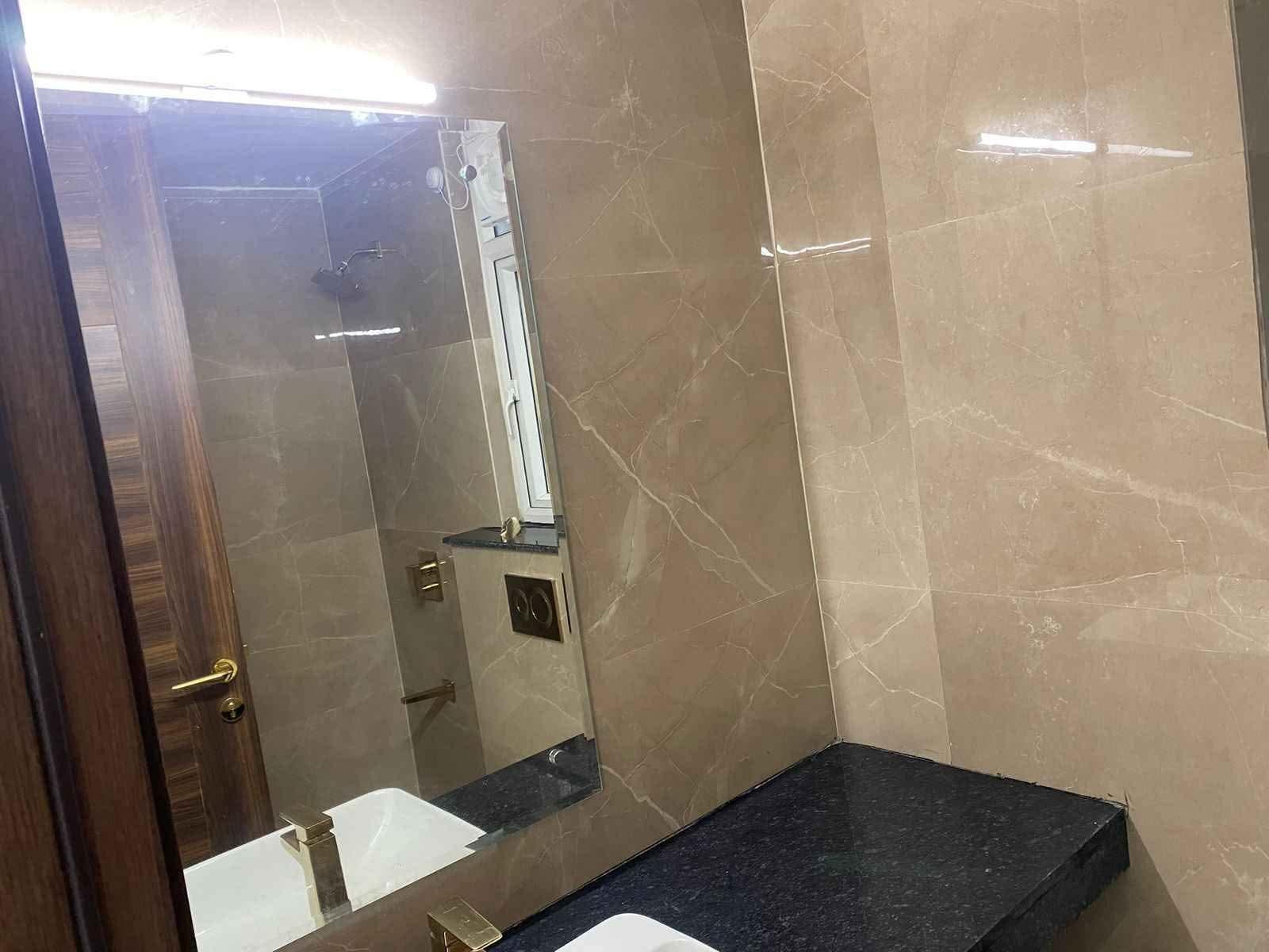 3.5 Bhk Flat In Smartword orchid Sector 61 Gurgaon