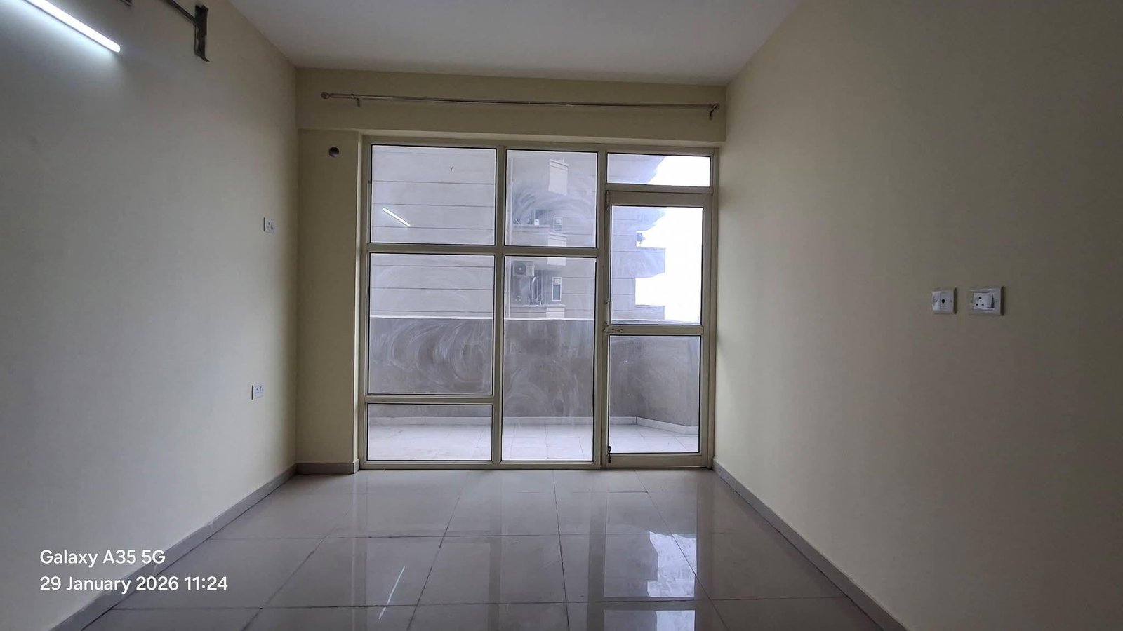 2bhk Semi frunished flat Sector 70 A Gurgoan Haryana