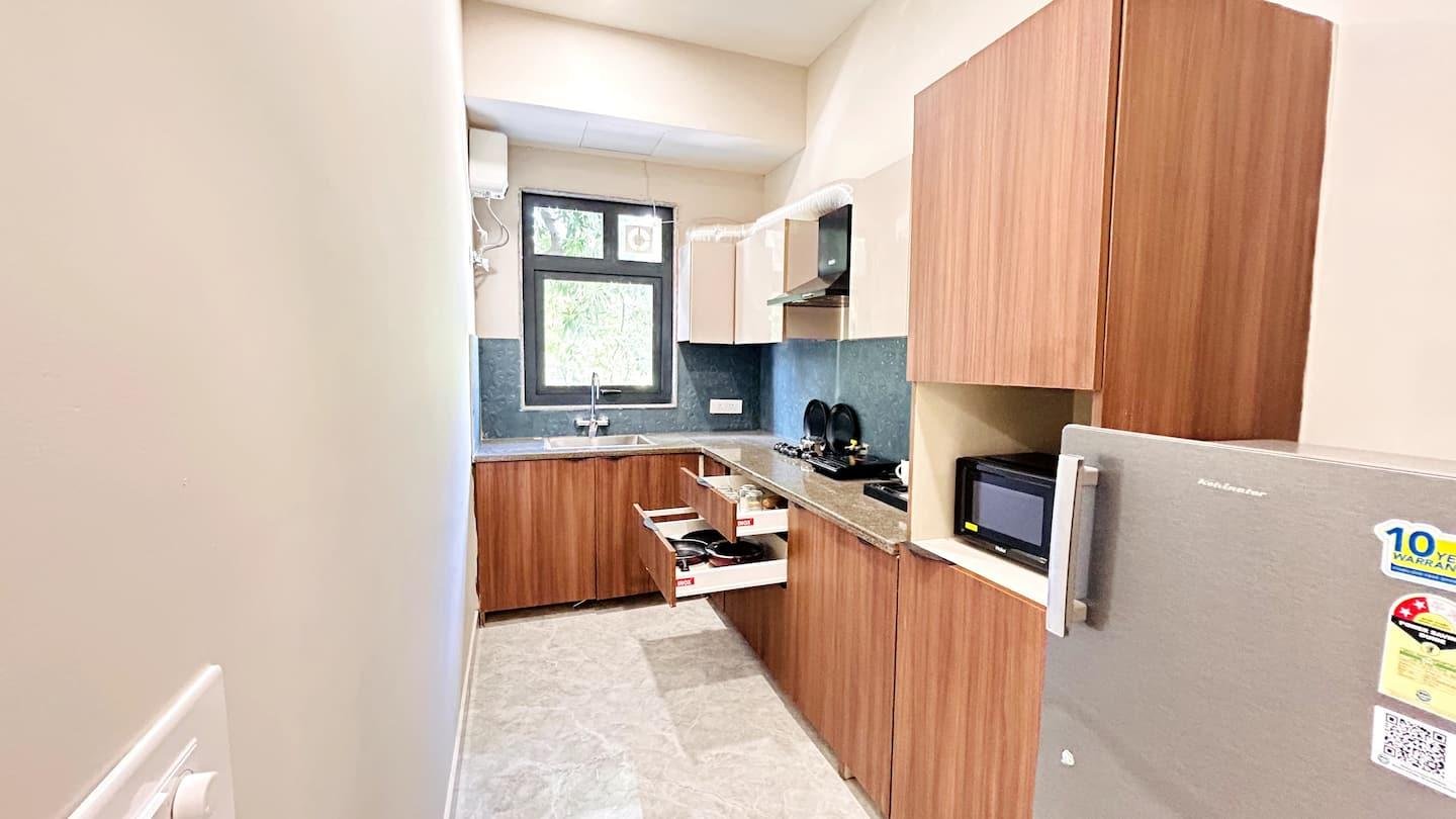 2BHK FULLY Furnished Flat in sector 27 Gurgaon Haryana