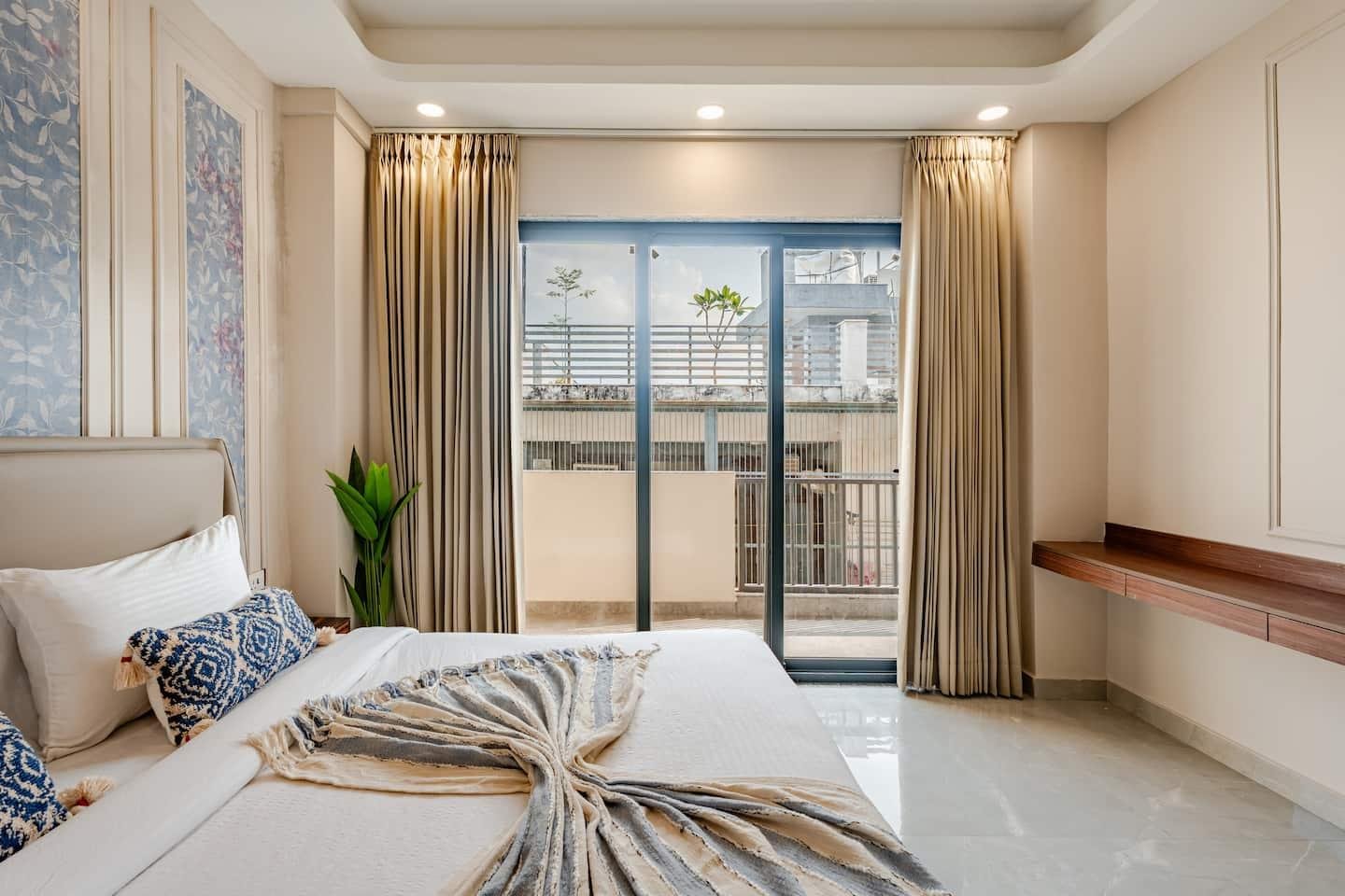 2BHK FULLY Furnished Flat in sector 27 Gurgaon Haryana