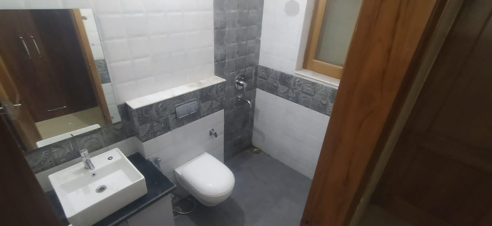 2BHK Semi furnished flat