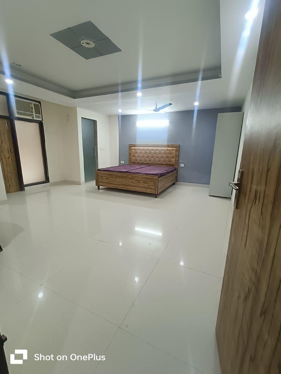 1BHK Fully furnished flat in DLF Phase 3 Gurgaon