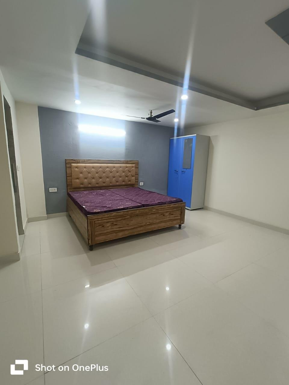 1BHK Fully furnished flat in DLF Phase 3 Gurgaon
