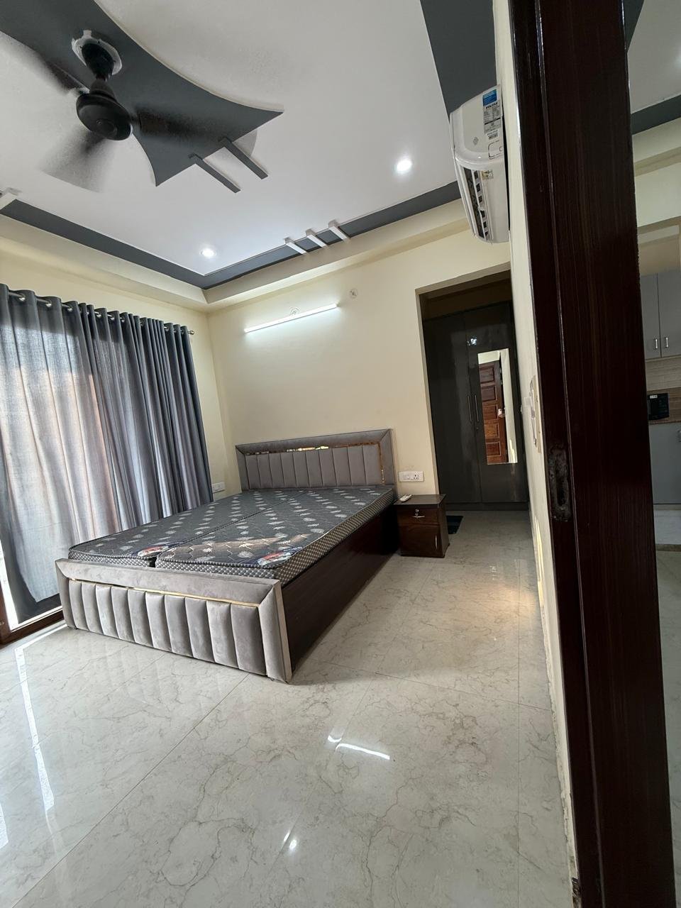 1bhk fully furnished flat Sector 52 Gurgaon Haryana