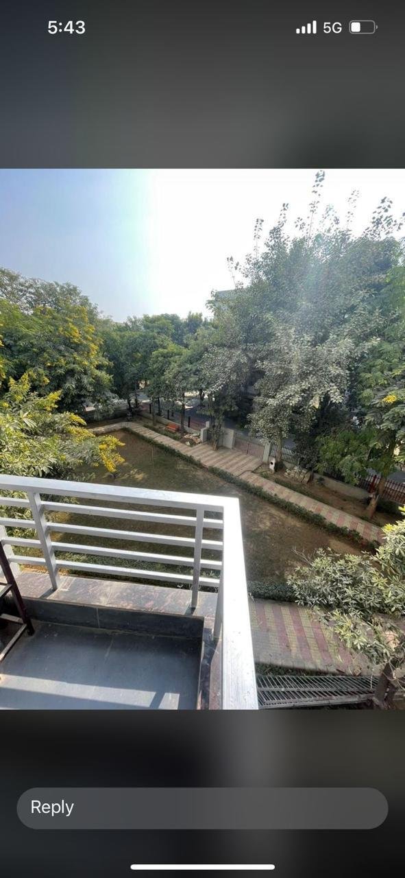 1BHK Fully furnished flat in sector 43 Gurgaon Haryana