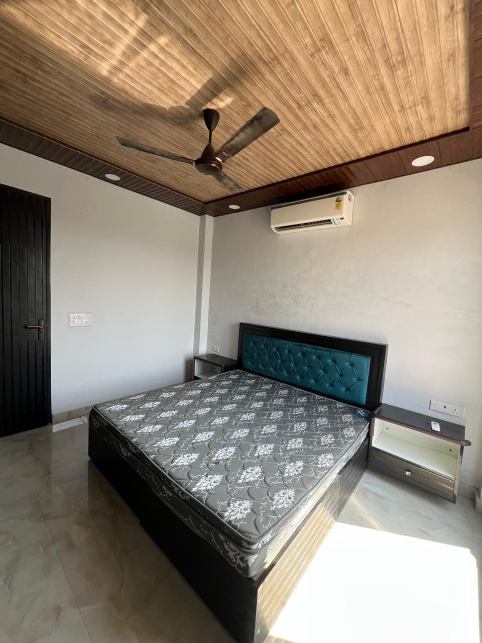1bhk fully furnished flat in sector 43 Gurgaon Haryana