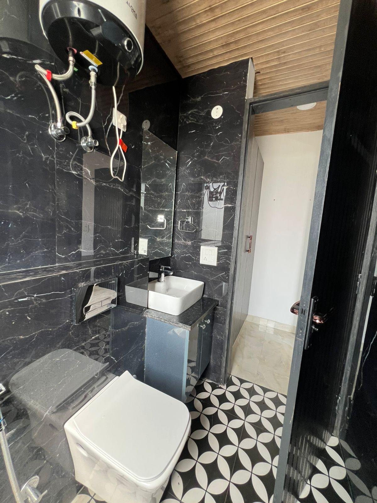 1bhk fully furnished flat in sector 43 Gurgaon Haryana