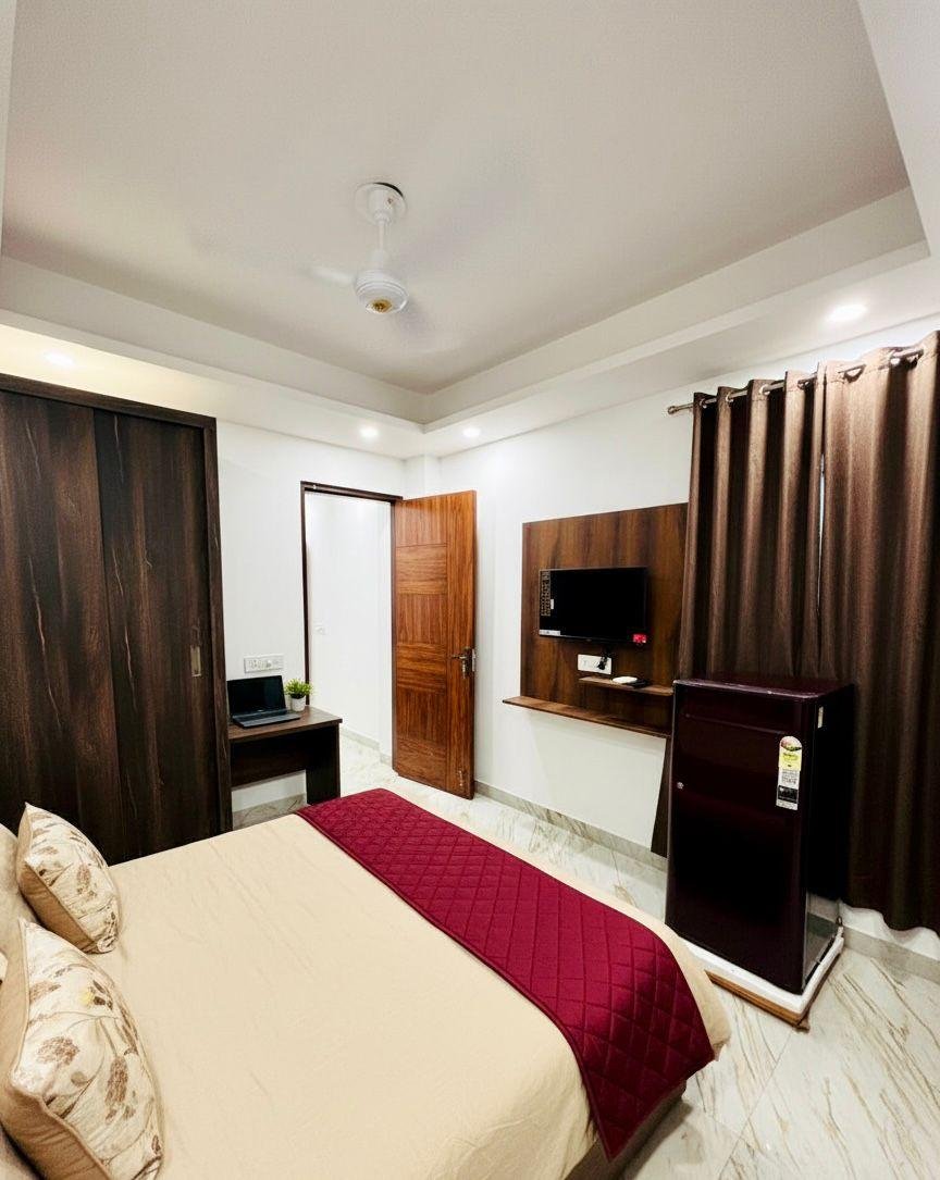 1RK FULLY Furnished Flat In Sector 30 Vijay Vihar  Gurgaon Haryana