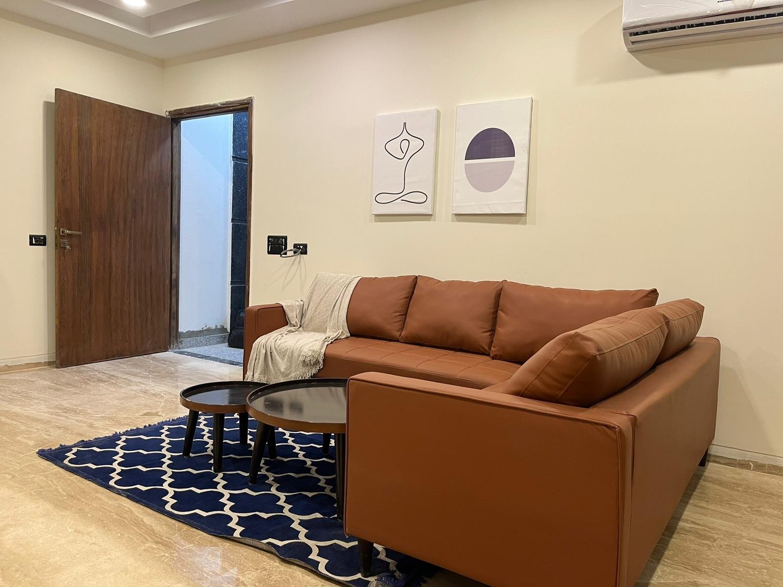 4BHK Fully Furnished Flat IN Sector 57 Gurgaon Haryana