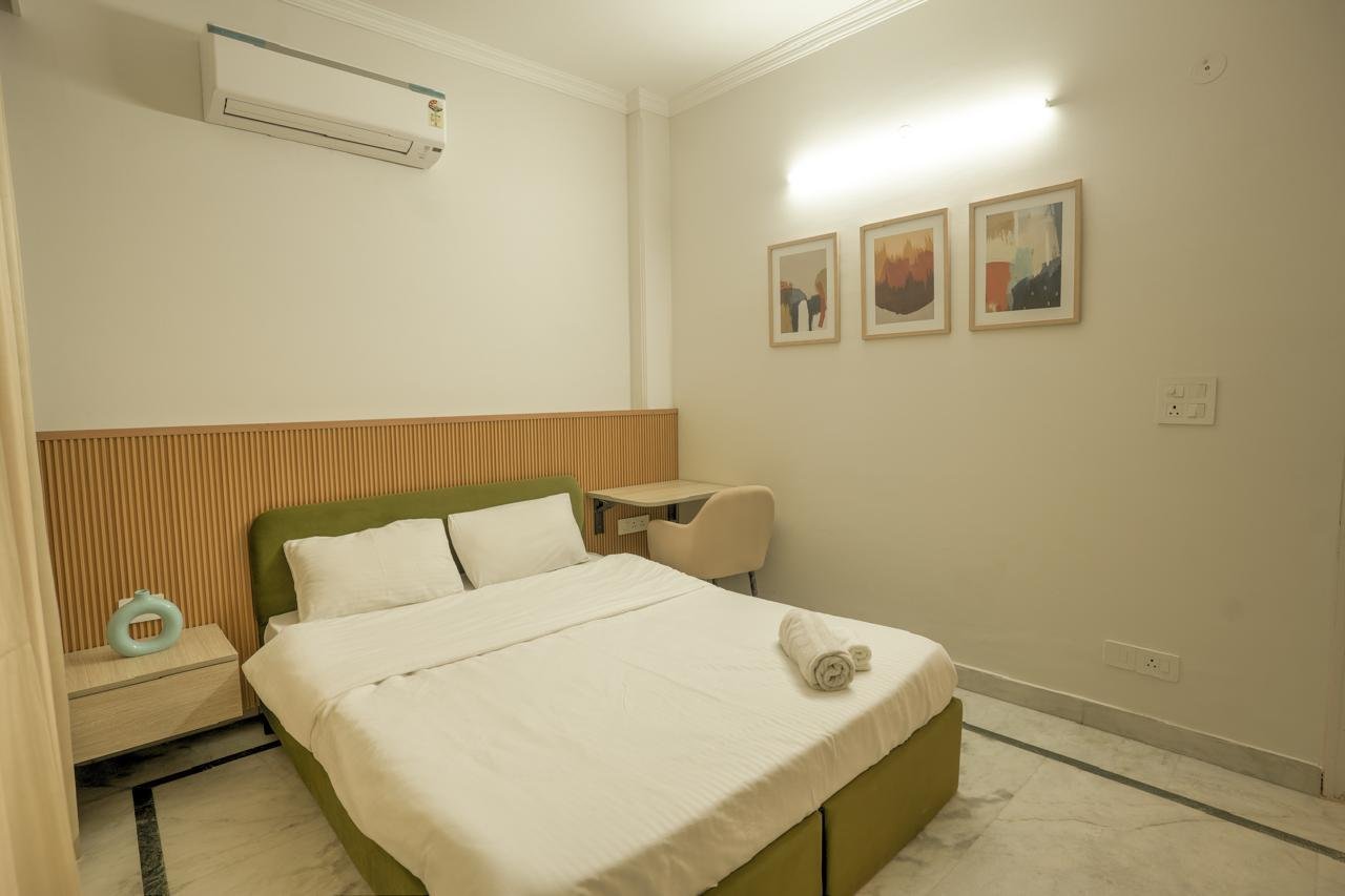 3BHK Fully furnished flat in sector 27 Gurgaon Haryana