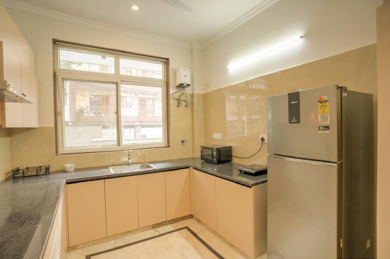 3BHK Fully furnished flat in sector 27 Gurgaon Haryana