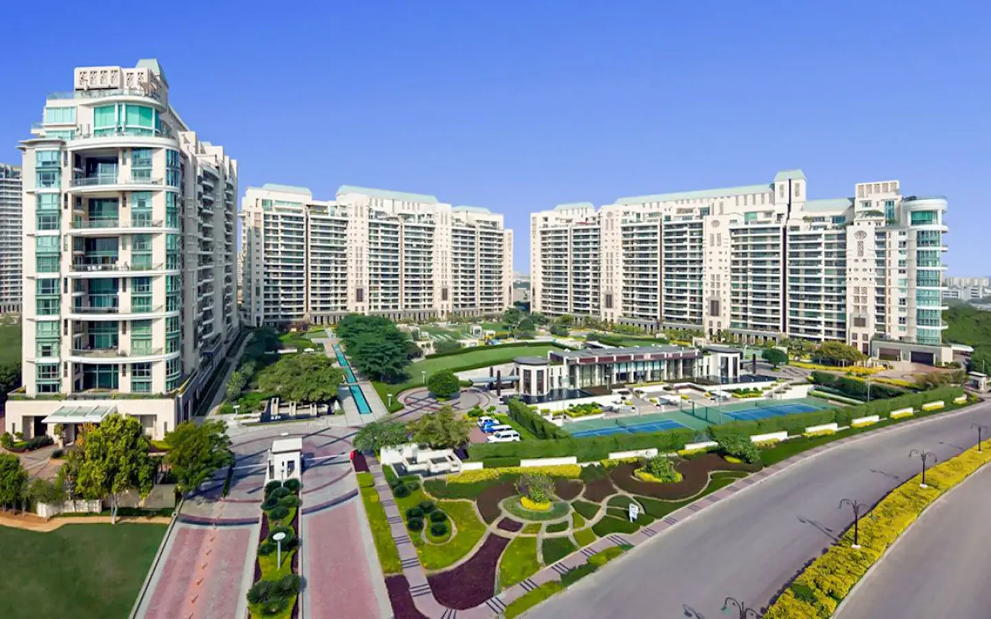 DLF The Aralias  DLF Phase 5, Golf Course Road, Sector 42, Gurgaon
