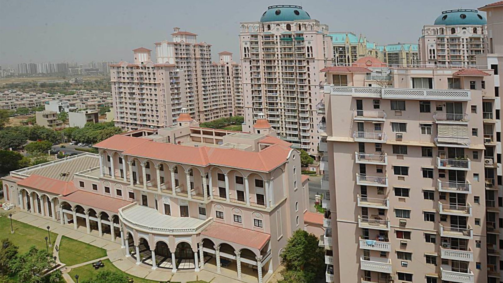DLF Wellington Estate, Sector 53 Gurgaon