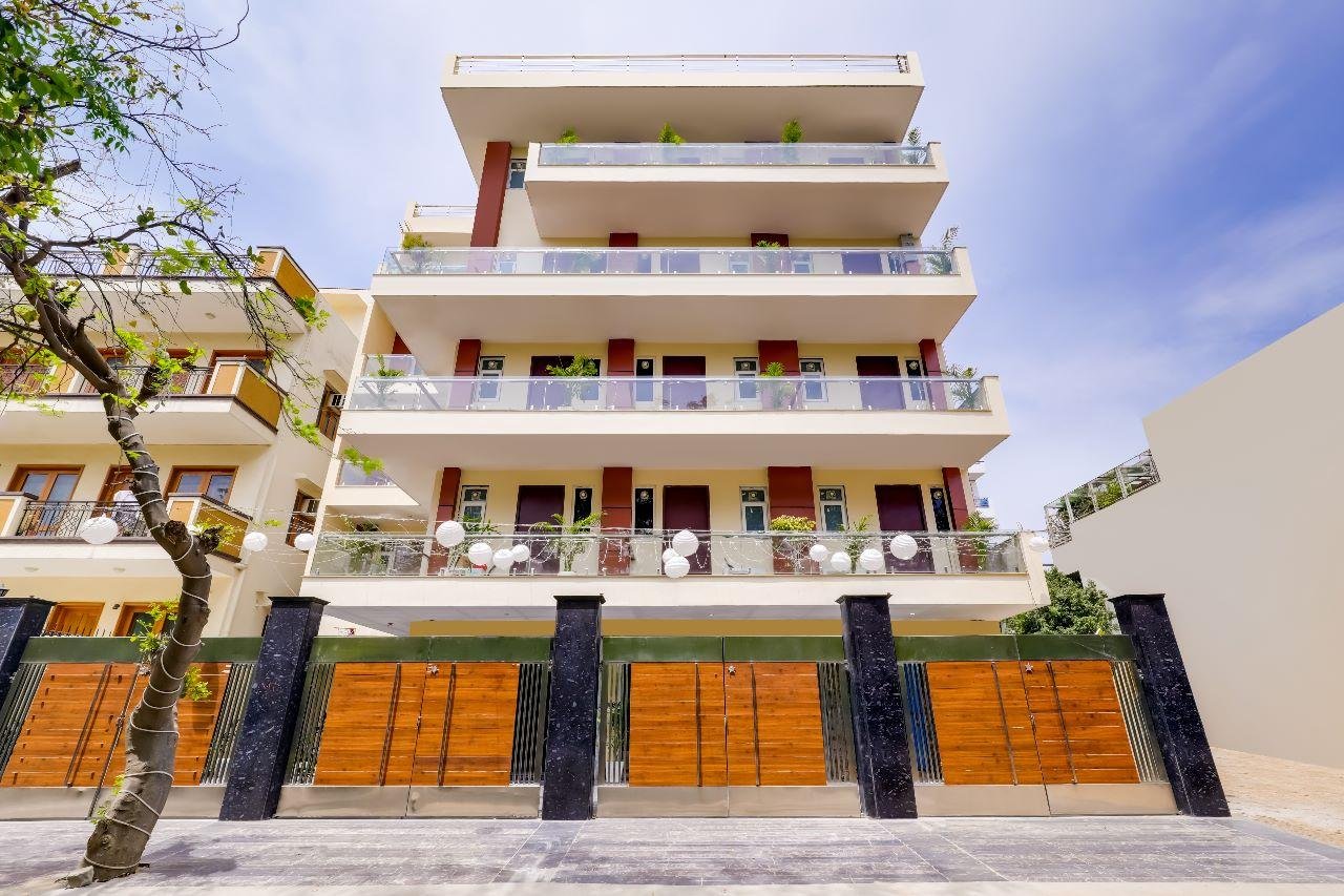 1 RK Fully Furnished Flat  Sector 27, DLF Phase 4, Gurgaon, Haryana