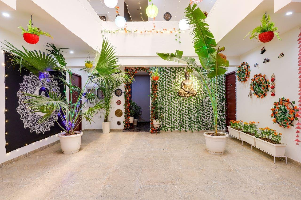 1 RK Fully Furnished Flat  Sector 27, DLF Phase 4, Gurgaon, Haryana