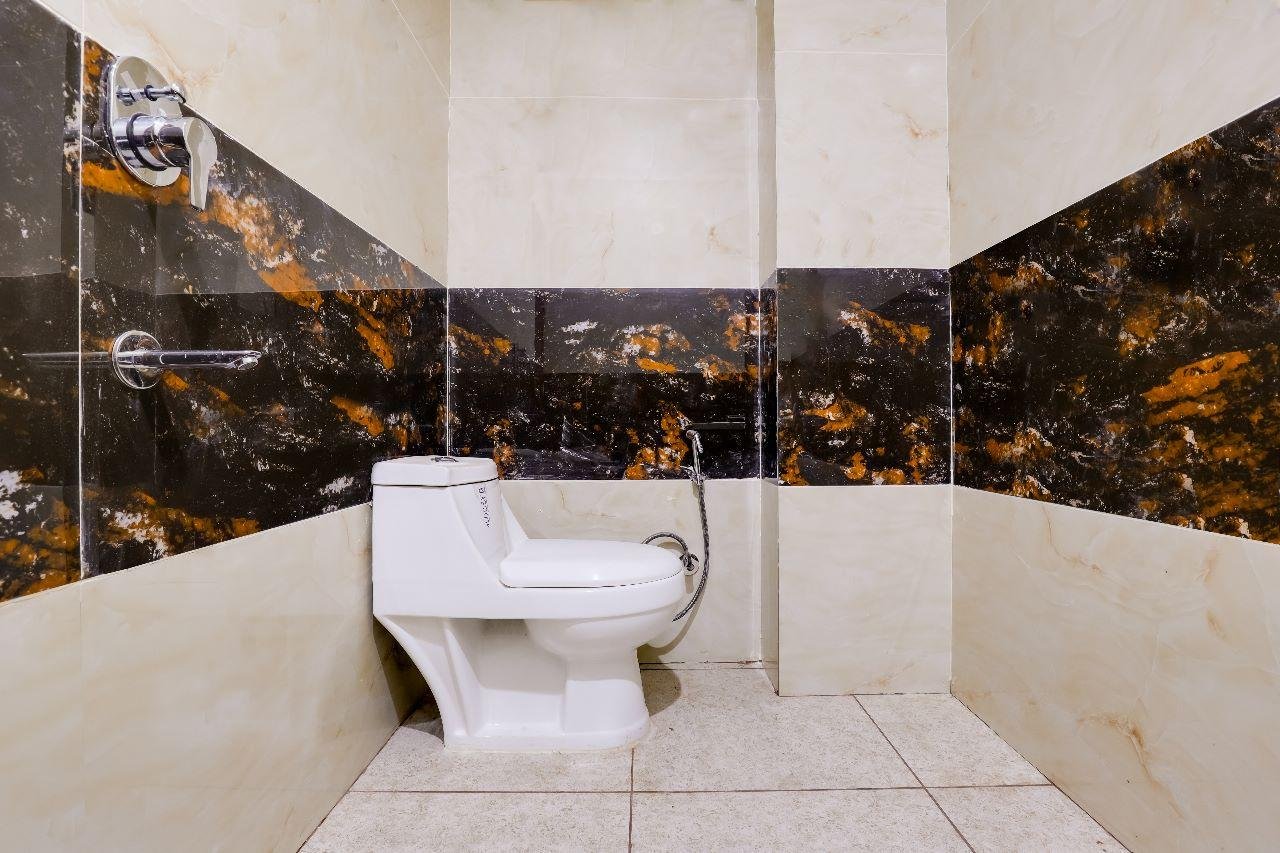 1 RK Fully Furnished Flat  Sector 27, DLF Phase 4, Gurgaon, Haryana