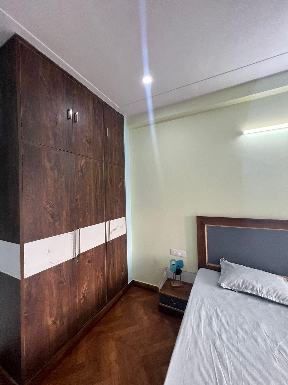 1BHK FULLY FURNISED Flat IN   Sector 52 Gurgaon