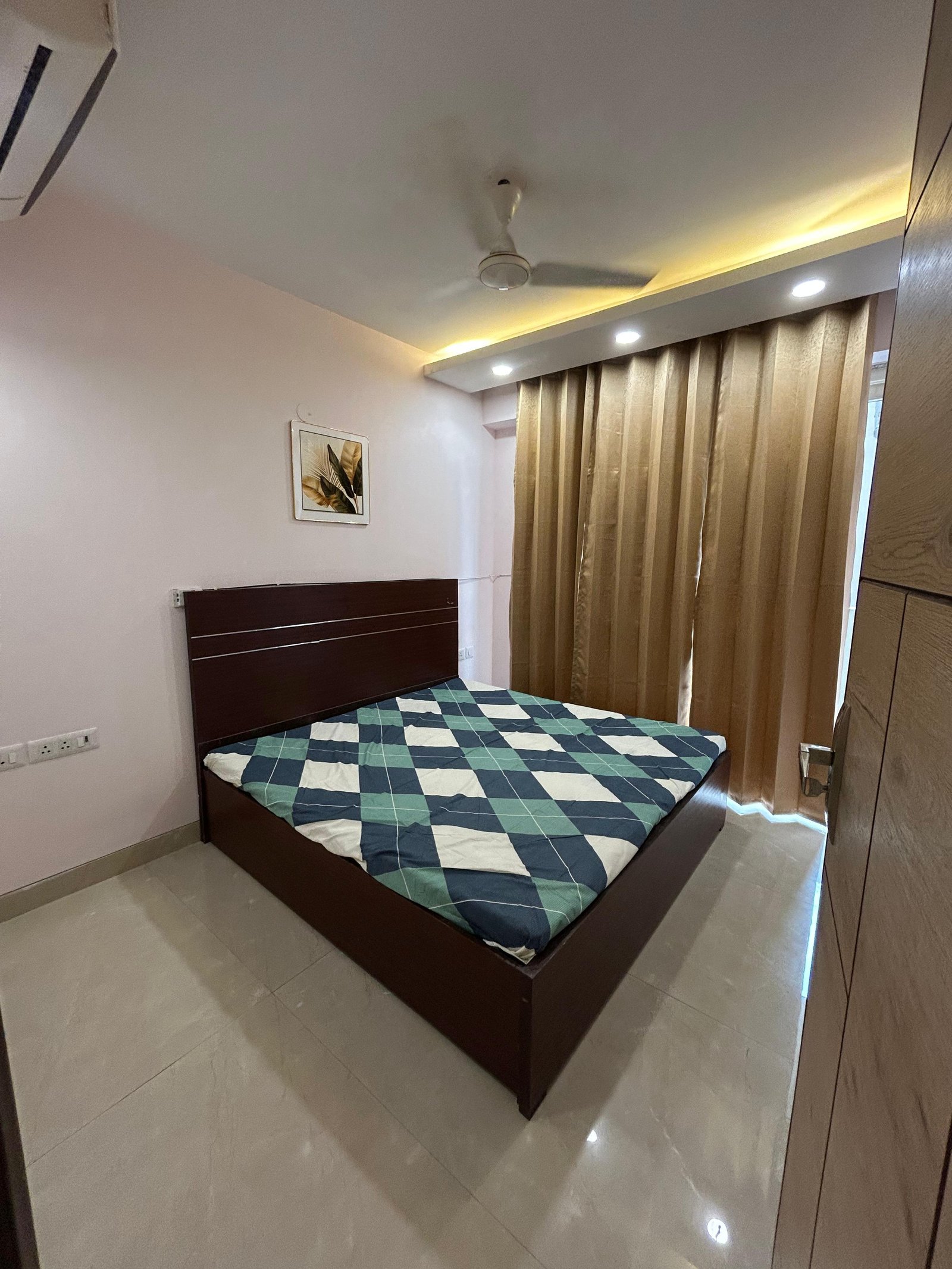 1 RK Fully Furnished Flat  Sector 52, Gurgaon, Haryana