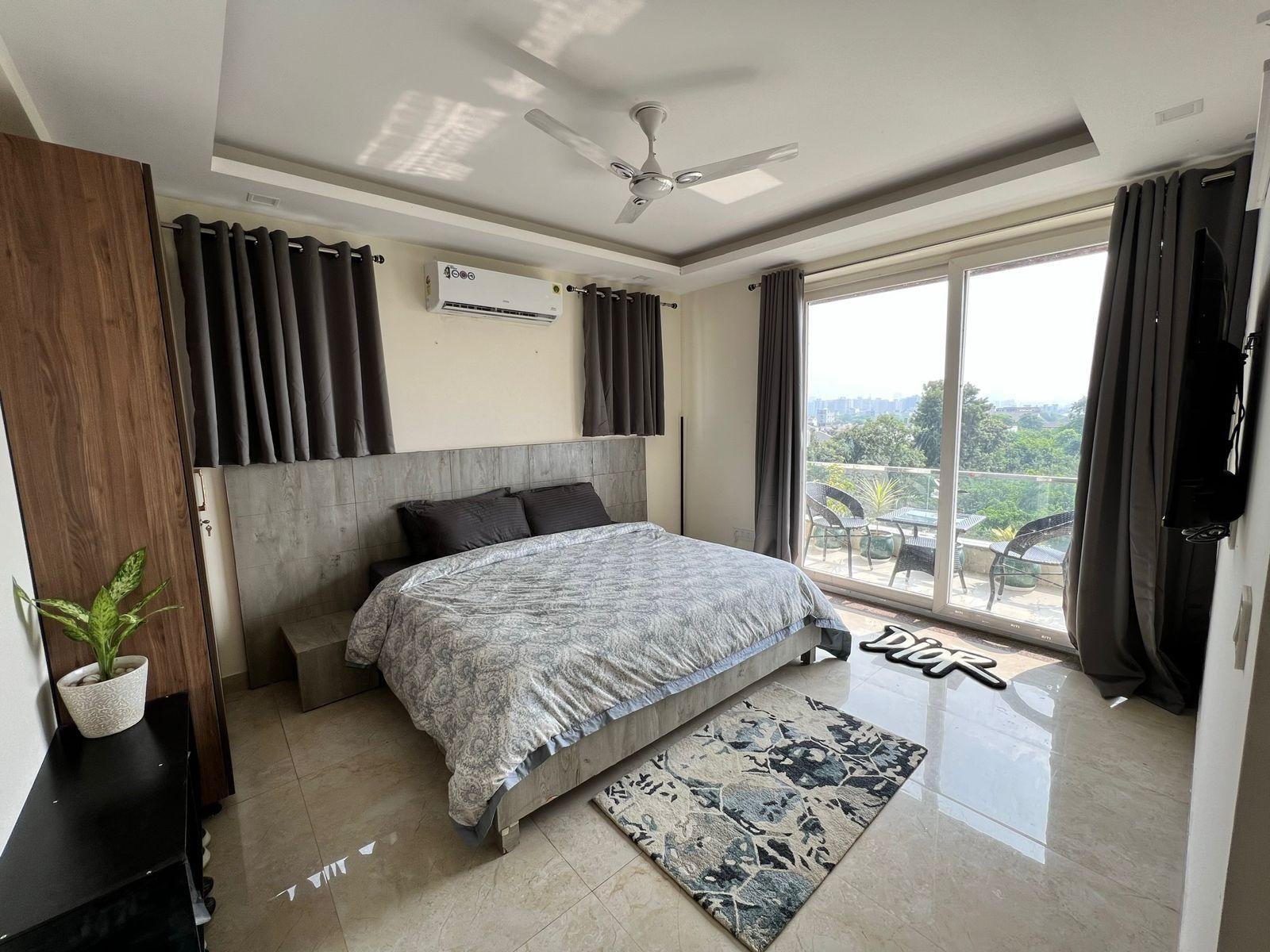 2BHK Fully Furnished Floor available for rent in Sector 53, DLF Exclusive Floors, Gurgaon